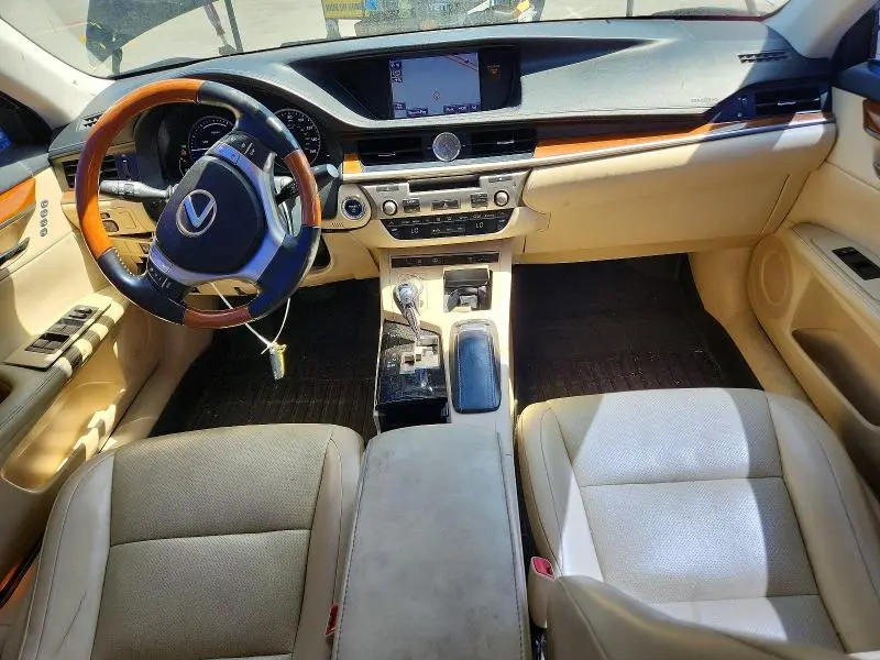2013 LEXUS ES 300H  
