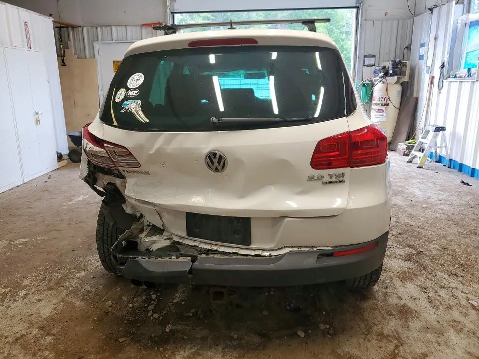 2013 VOLKSWAGEN TIGUAN S  