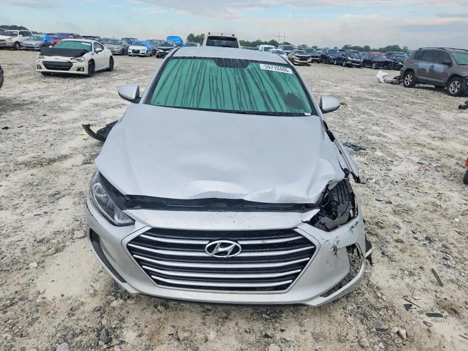 2018 HYUNDAI ELANTRA SE  