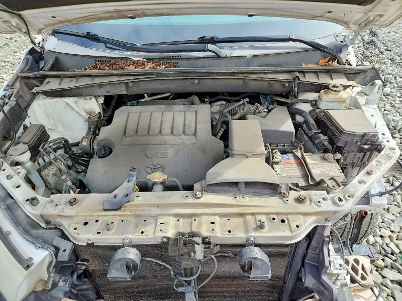 2014 TOYOTA HIGHLANDER XLE  