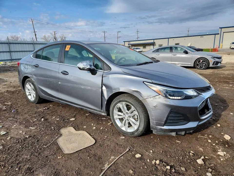 2019 CHEVROLET CRUZE LT  