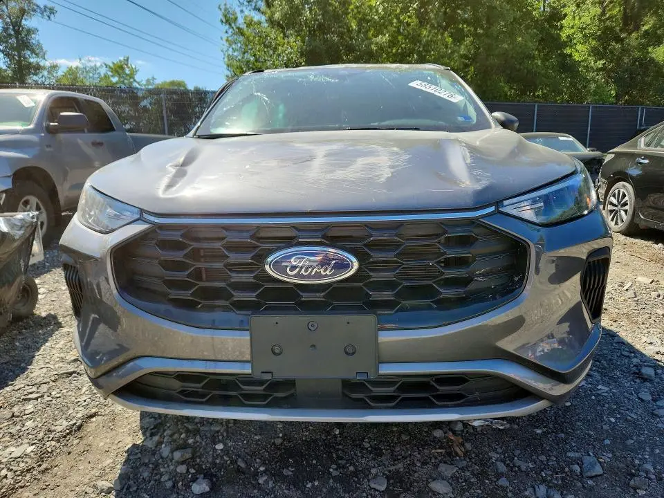 2023 FORD ESCAPE ST LINE  