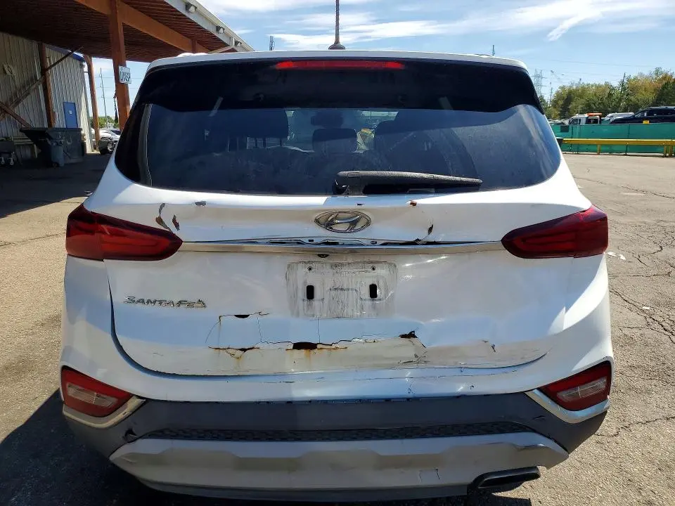 2019 HYUNDAI SANTA FE SE  
