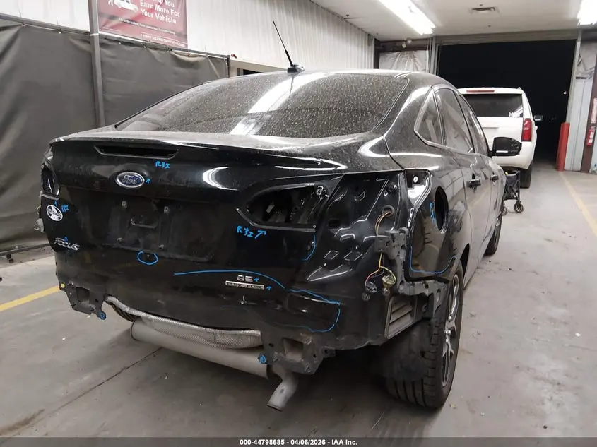 2016 FORD FOCUS SE