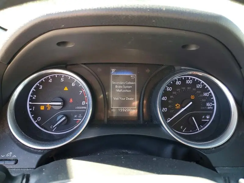 2019 TOYOTA CAMRY SE  