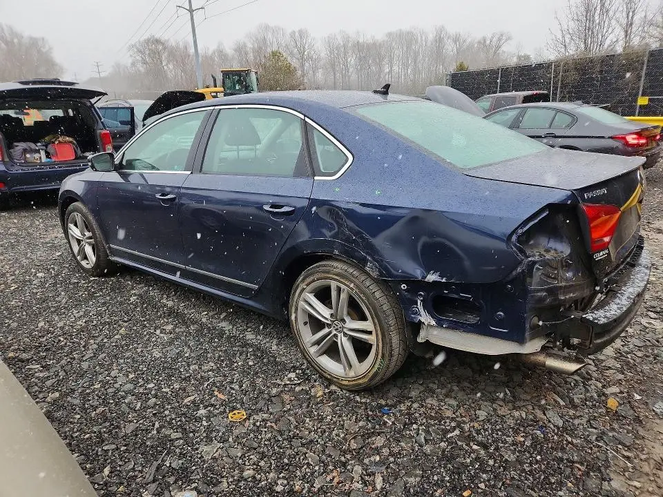 2015 VOLKSWAGEN PASSAT SEL  