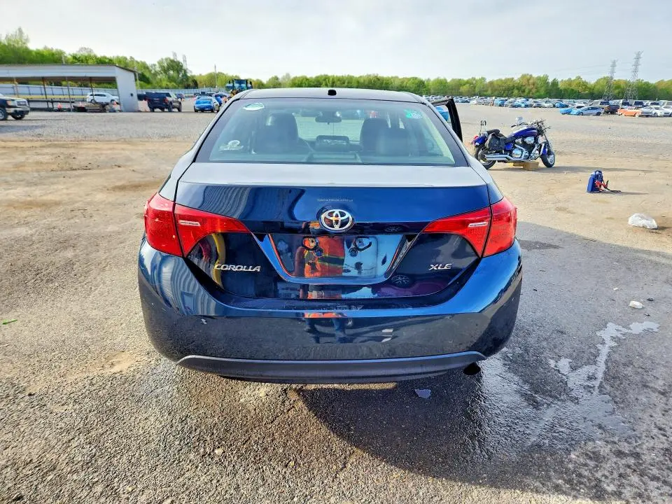 2017 TOYOTA COROLLA XLE  