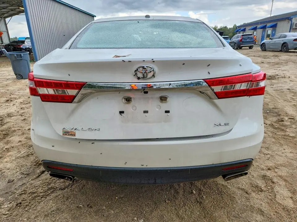 2015 TOYOTA AVALON XLE  