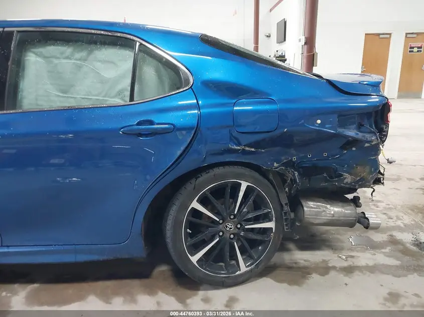 2018 TOYOTA CAMRY XSE