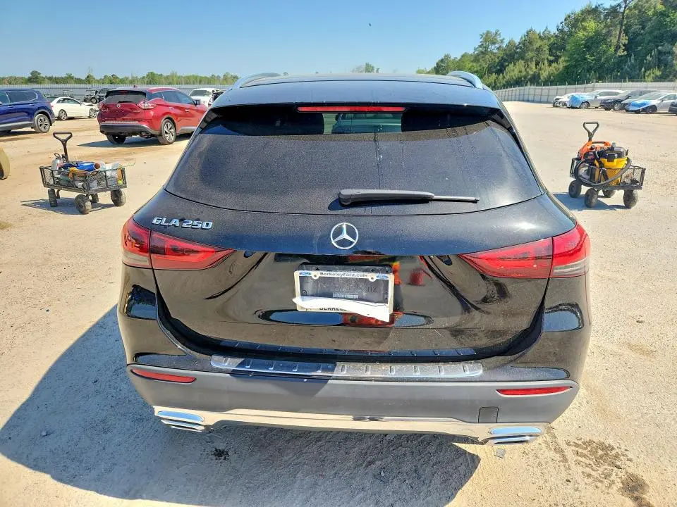 2021 MERCEDES-BENZ GLA 250  