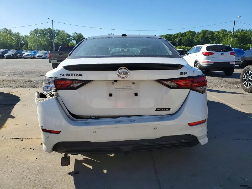 2022 NISSAN SENTRA SR  