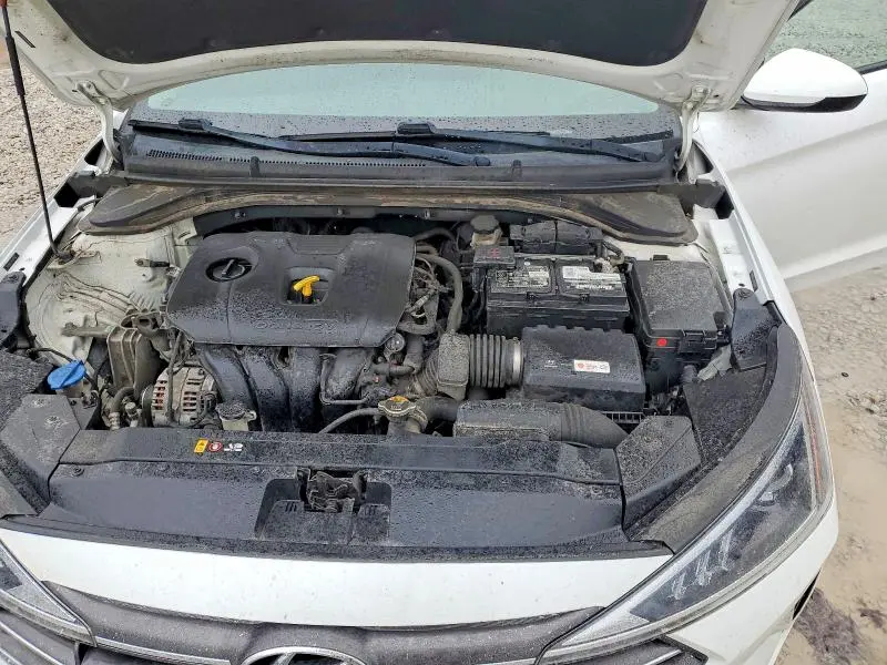 2019 HYUNDAI ELANTRA SEL  