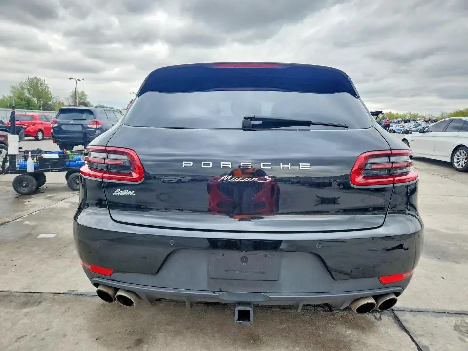 2015 PORSCHE MACAN S  