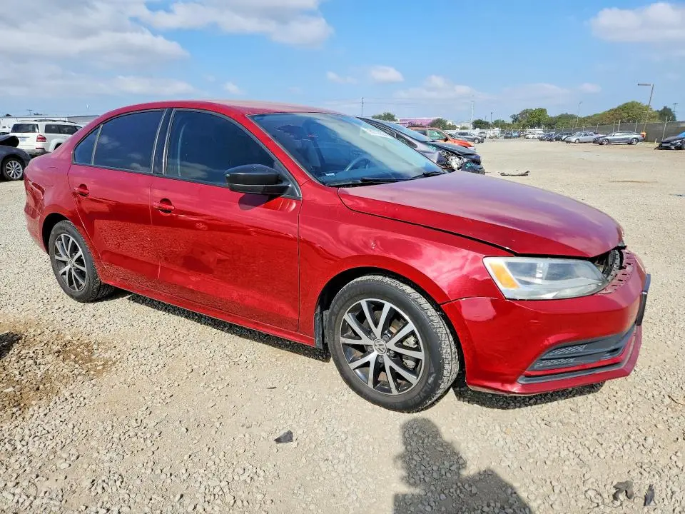 2016 VOLKSWAGEN JETTA SE  