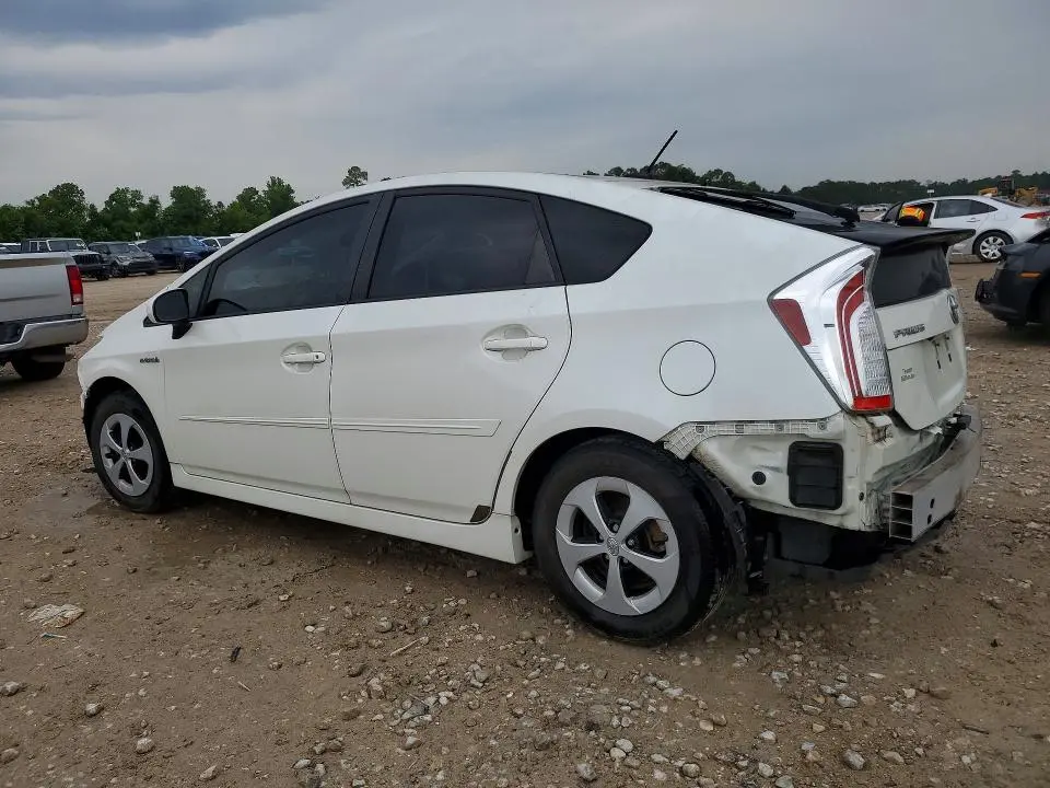 2015 TOYOTA PRIUS FOUR  