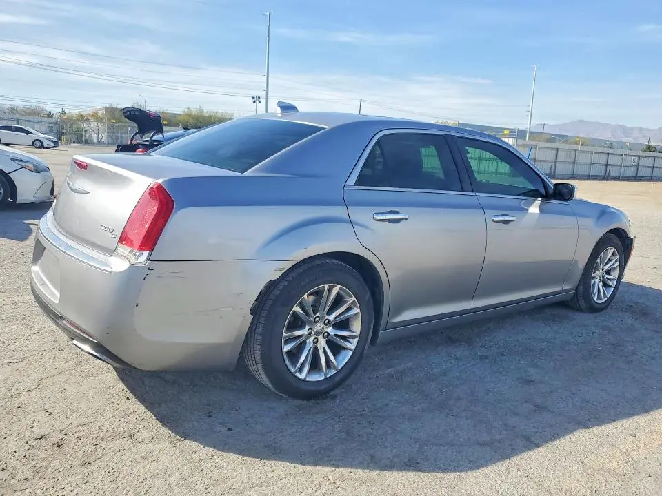 2016 CHRYSLER 300C   