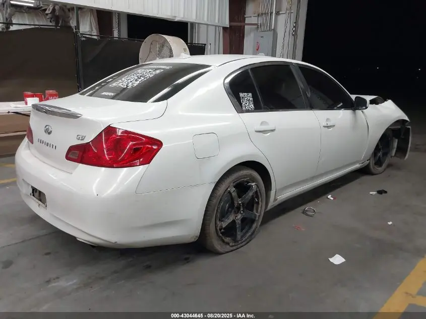 2012 INFINITI G37 JOURNEY