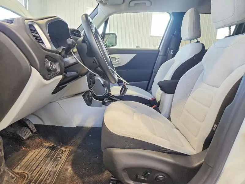 2021 JEEP RENEGADE LATITUDE  