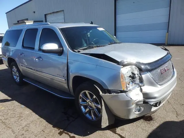 2013 GMC YUKON XL DENALI  