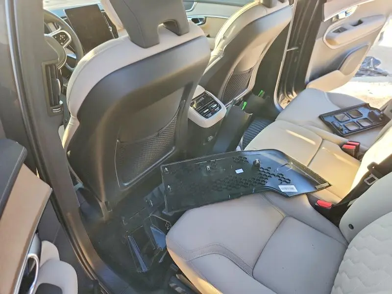 2026 VOLVO XC90 PLUS  