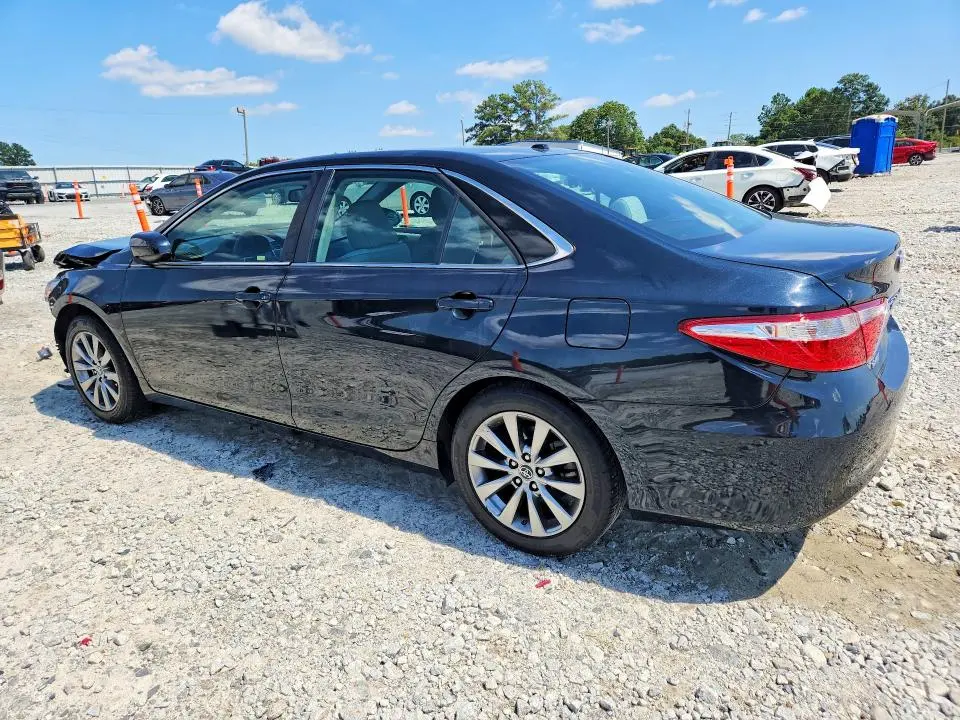 2017 TOYOTA CAMRY XLE  