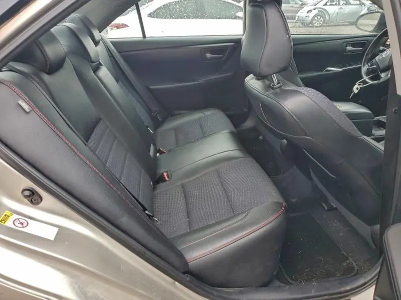 2015 TOYOTA CAMRY LE  