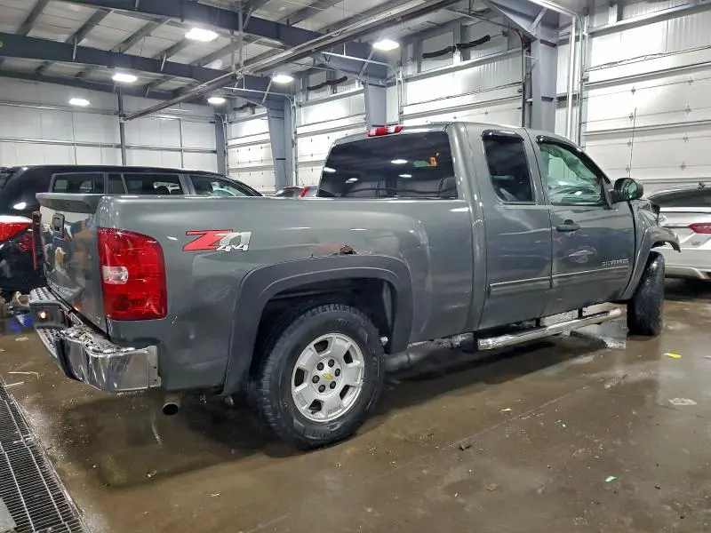 2011 CHEVROLET SILVERADO K1500 LT  