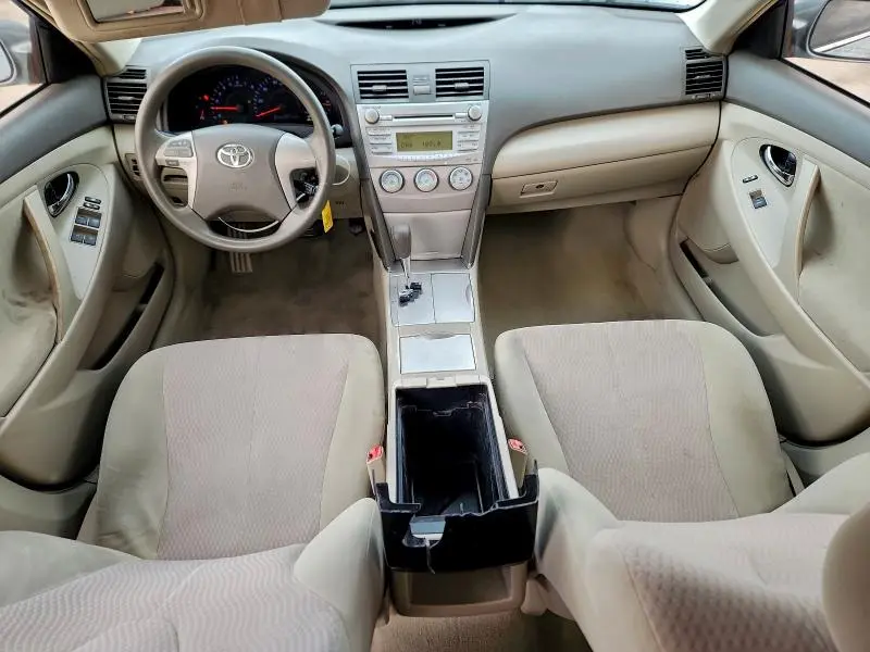 2010 TOYOTA CAMRY LE  