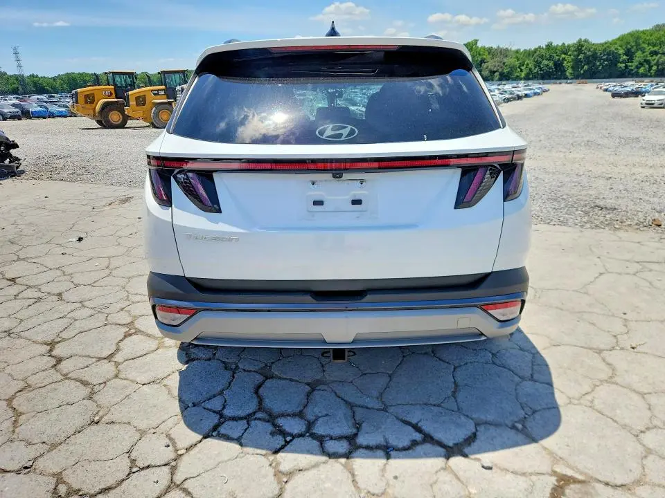 2025 HYUNDAI TUCSON SEL  