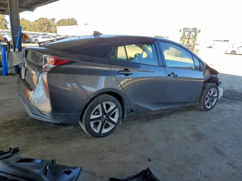 2017 TOYOTA PRIUS   
