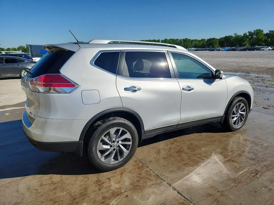 2016 NISSAN ROGUE SL  