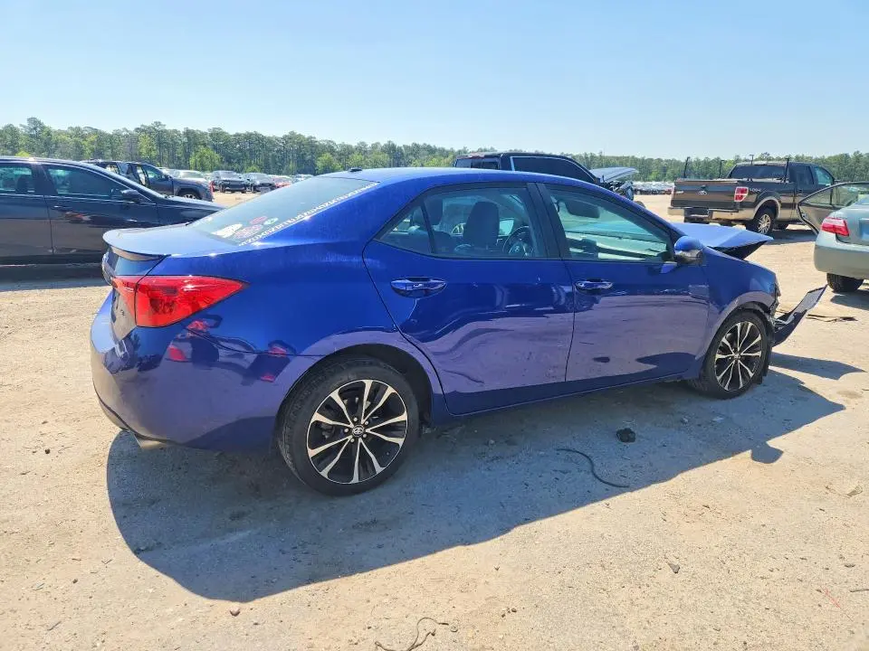 2018 TOYOTA COROLLA SE  
