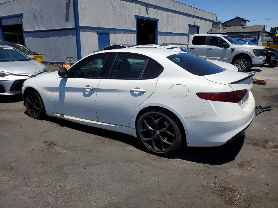 2020 ALFA ROMEO GIULIA   