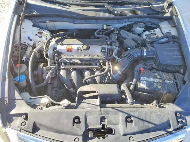 2011 HONDA ACCORD SE  