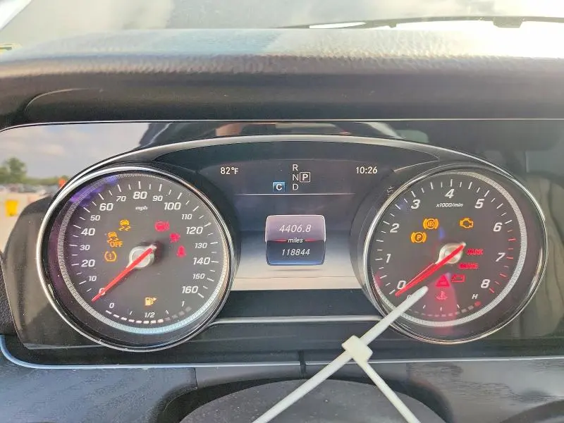 2019 MERCEDES-BENZ E 300  