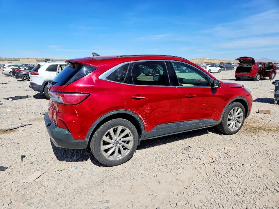 2022 FORD ESCAPE TITANIUM  