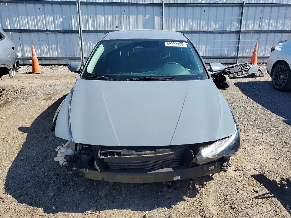 2021 HYUNDAI ELANTRA SE  