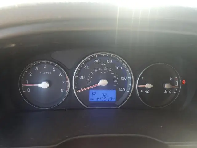 2012 HYUNDAI SANTA FE GLS  