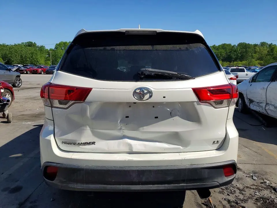 2018 TOYOTA HIGHLANDER LE PLUS  