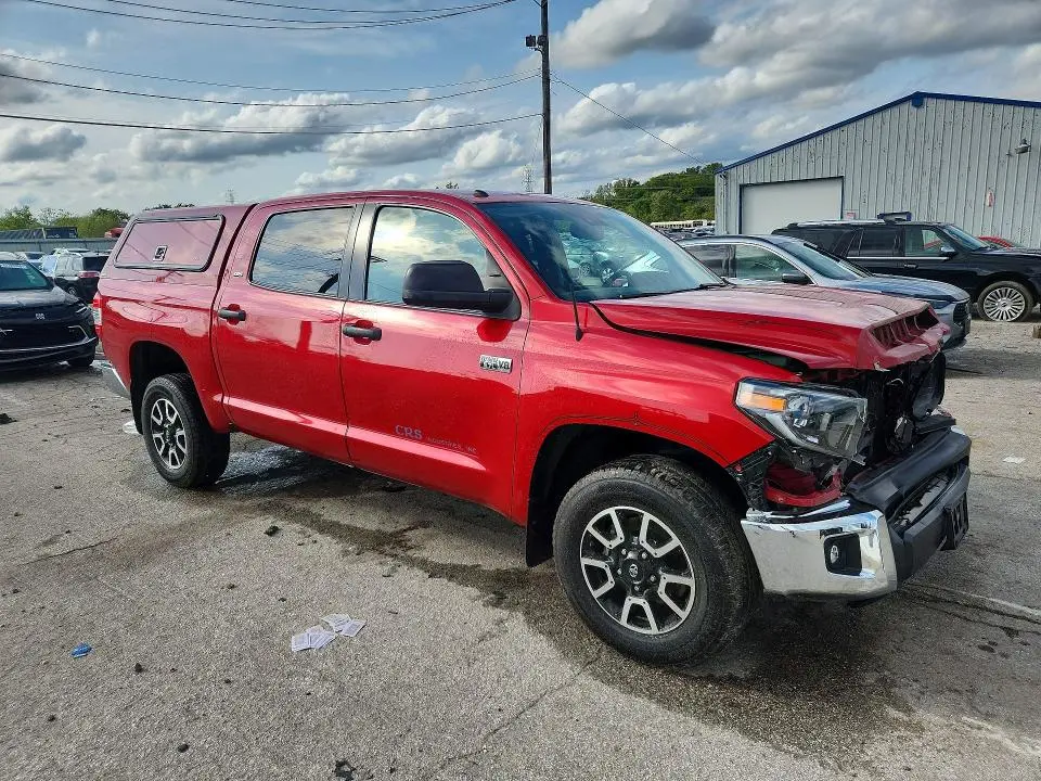 2019 TOYOTA TUNDRA CREWMAX SR5  