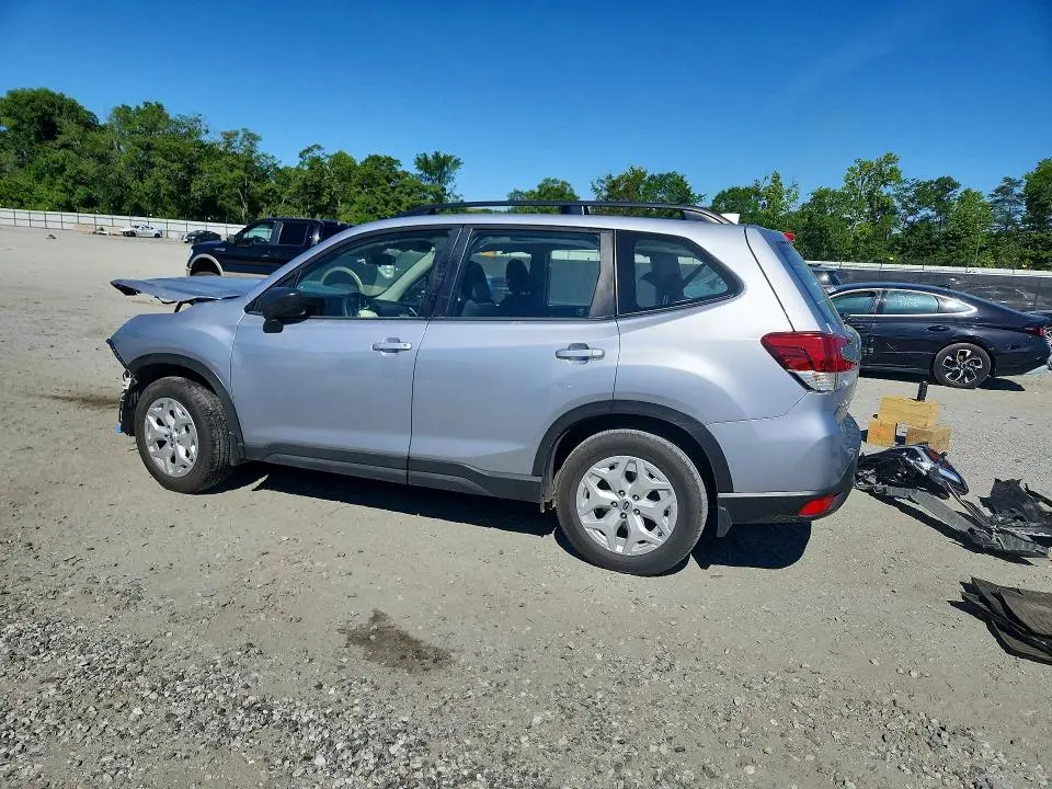 2021 SUBARU FORESTER   
