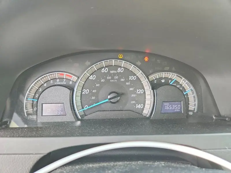 2012 TOYOTA CAMRY SE V6  