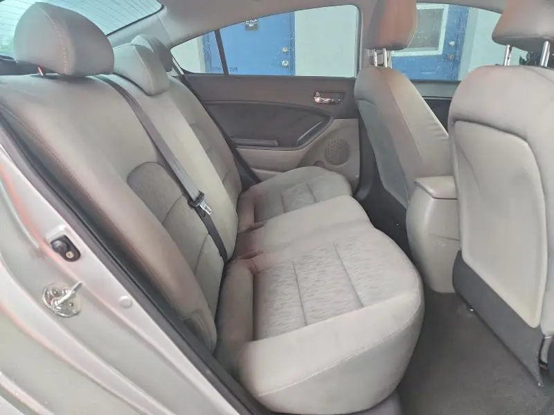 2015 KIA FORTE LX  