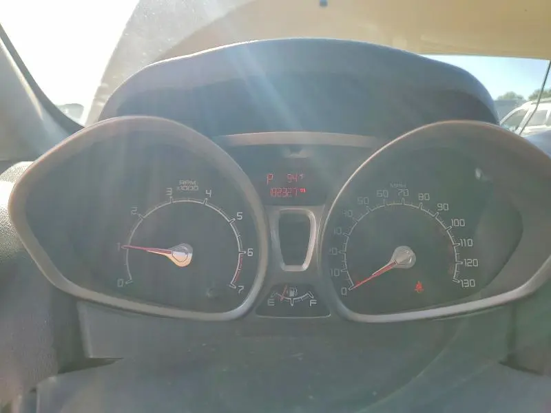 2011 FORD FIESTA SES  
