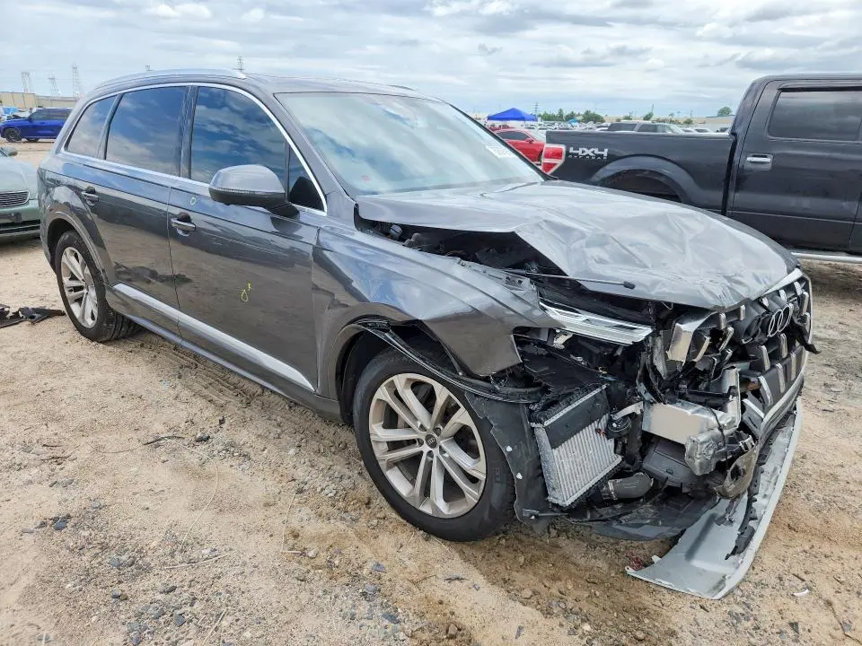 2025 AUDI Q7   