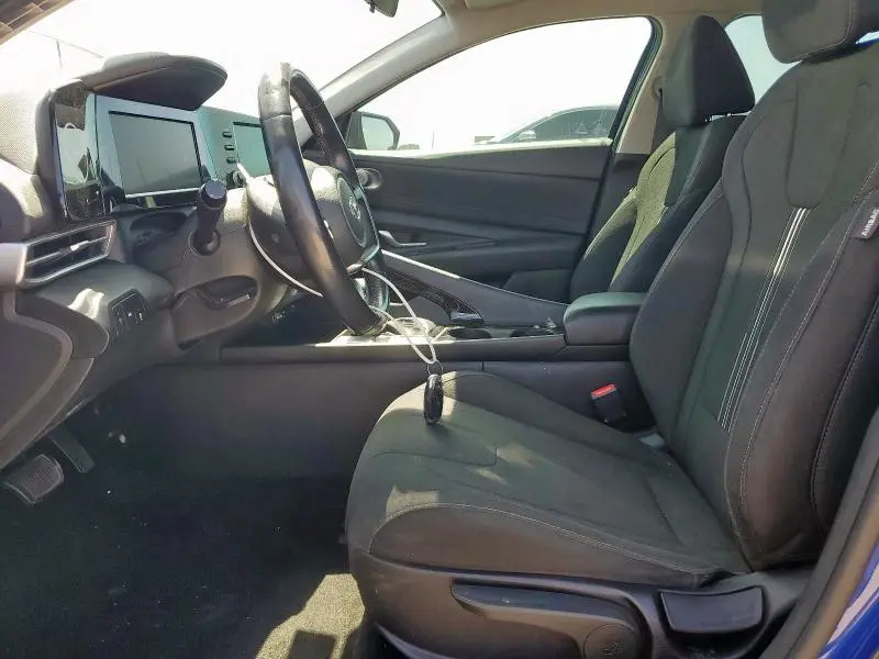 2021 HYUNDAI ELANTRA SEL  