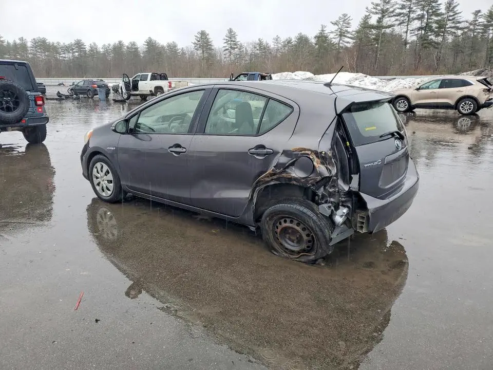 2014 TOYOTA PRIUS C ONE  