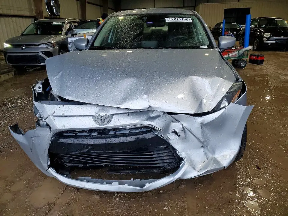 2017 TOYOTA YARIS IA BASE  