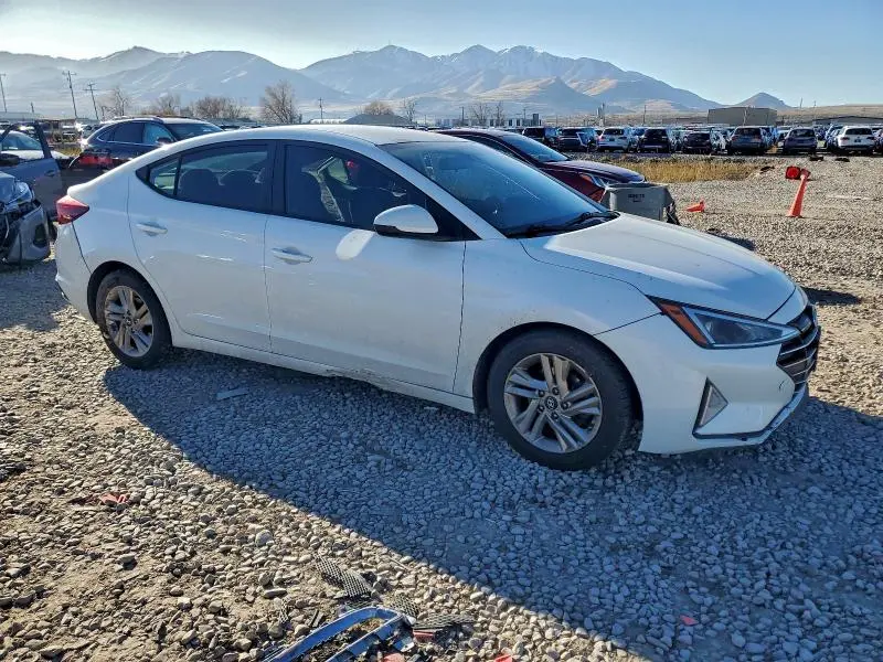 2019 HYUNDAI ELANTRA SEL  