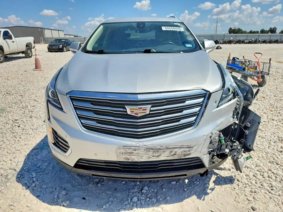 2019 CADILLAC XT5   
